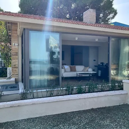 ホテル Rudis Narlıdere